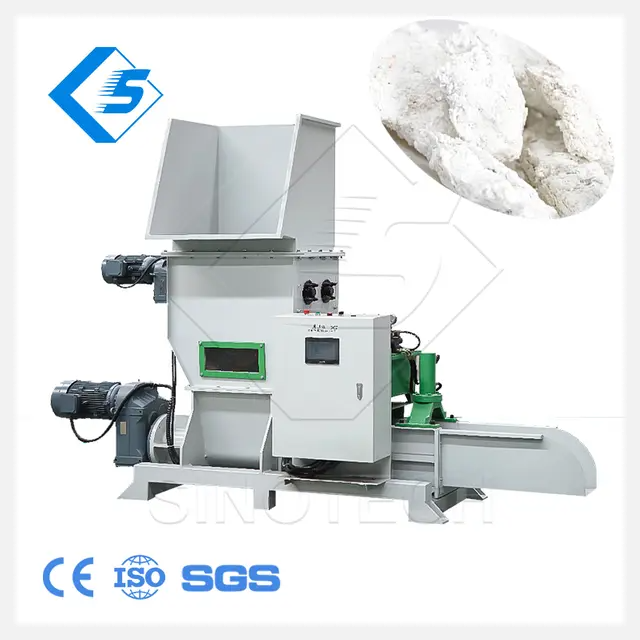 Plastic recycling machine